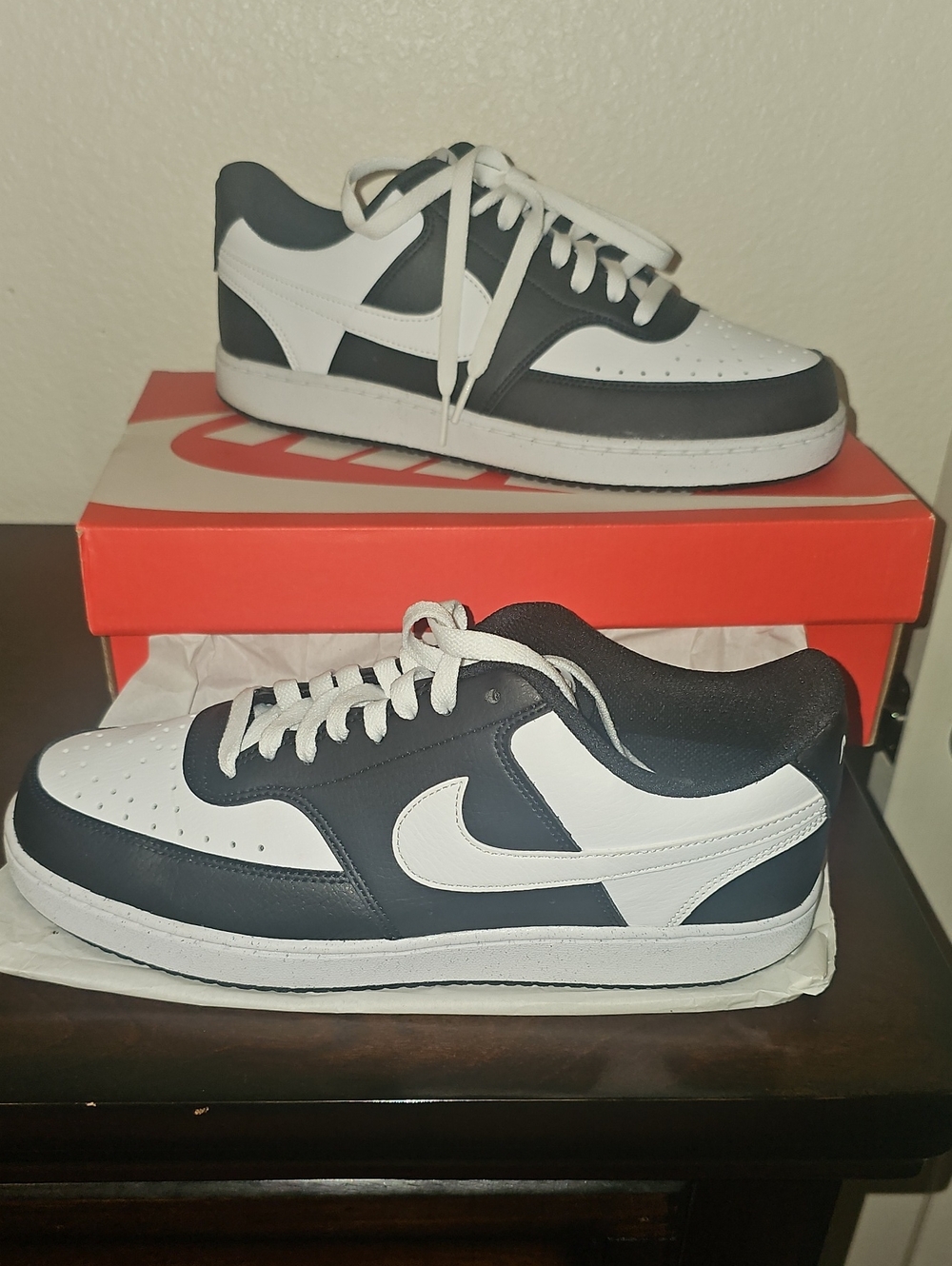 Nike Court Vision Men's Black and White Low-Top Sneakers Sz 9.5